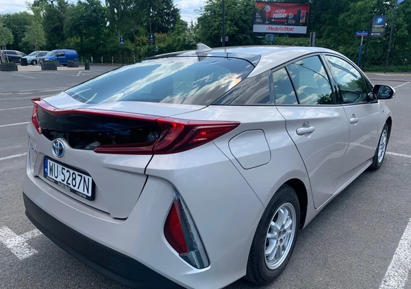 Toyota Prius cena 79999 przebieg: 144000, rok produkcji 2018 z Warszawa małe 232